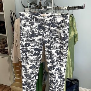 Tory Burch jeans size 31, cream with blue pattern.
